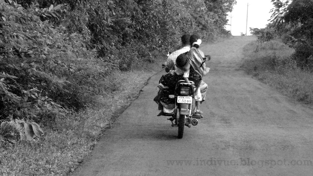 Indian Pic of the Day: Familybike